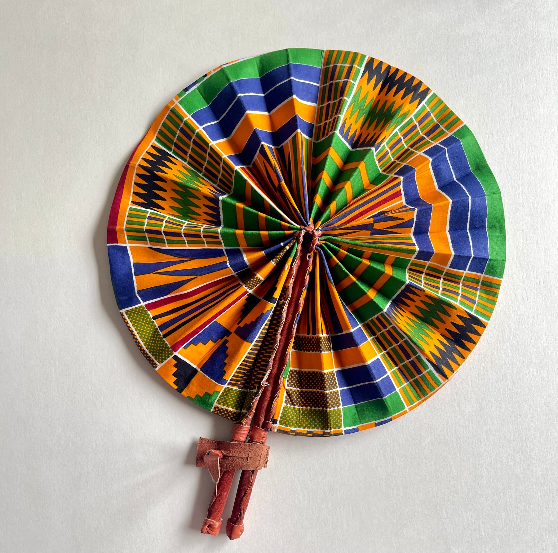 Leather and wax sinario fan by maisonbeaurepaire-ajbtopfashion - Fans -  Afrikrea